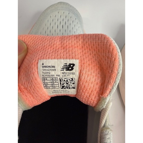 New Balance Fresh Foam X More v4 Grey Peach Running Shoes WMORCM4 Womens 8.5 - Picture 6 of 10
